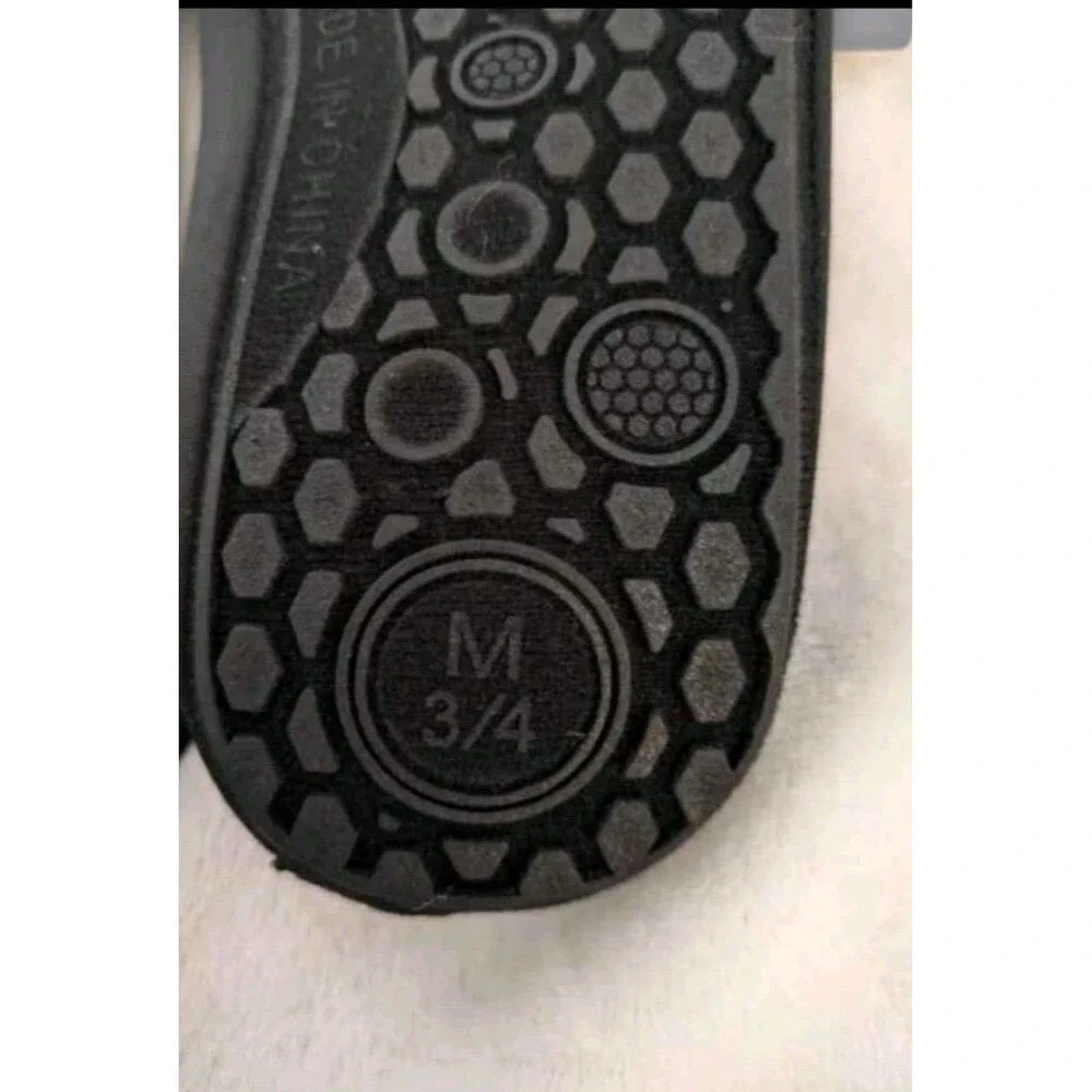 NEW Youth Tek Gear Water Socks - Size 3-4
